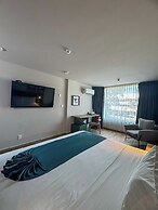 Oliva Plaza Hotel
