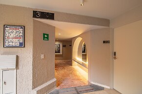 Oliva Plaza Hotel
