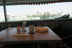Oliva Plaza Hotel