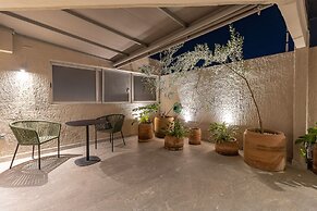 Oliva Plaza Hotel