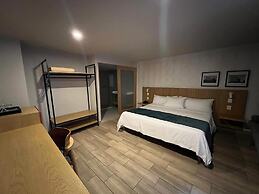 Oliva Plaza Hotel