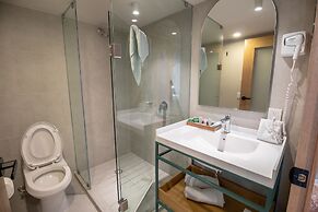 Oliva Plaza Hotel