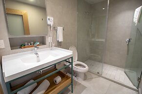 Oliva Plaza Hotel