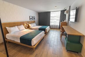 Oliva Plaza Hotel