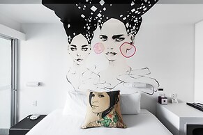 Majestic Minima Hotel