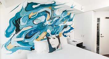 Majestic Minima Hotel