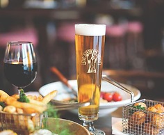 Hotel Bishops Arms, Köping