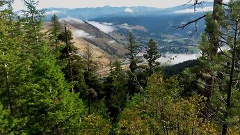 The Lodge At Lolo Hot Springs