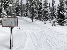 The Lodge At Lolo Hot Springs