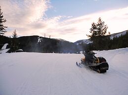 The Lodge At Lolo Hot Springs