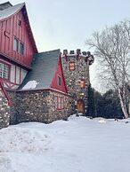 Pathsaala Inn & Restaurant