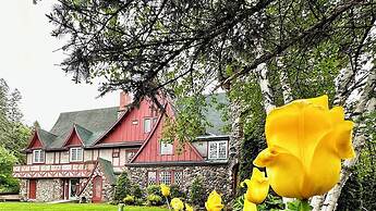 Pathsaala Inn & Restaurant