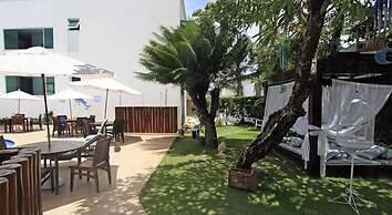 Farol de Itapuã Praia Hotel