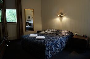 Royal Exhibition Hotel