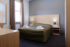 Royal Exhibition Hotel