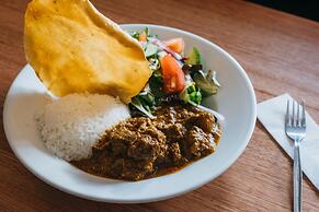 Royal Exhibition Hotel