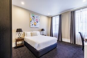 Royal Exhibition Hotel