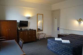 Royal Exhibition Hotel