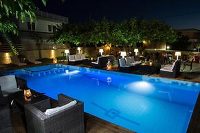 Marika's Aparts & Studios