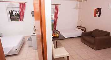 Marika's Aparts & Studios