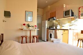 Marika's Aparts & Studios