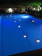 Marika's Aparts & Studios