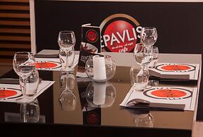 Marika's Aparts & Studios