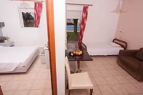 Marika's Aparts & Studios