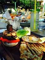 Marika's Aparts & Studios