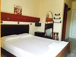 Marika's Aparts & Studios