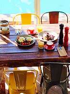 Marika's Aparts & Studios