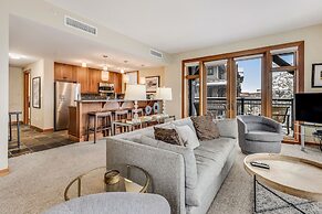 Capitol Peak Lodge by Snowmass Mountain Lodging