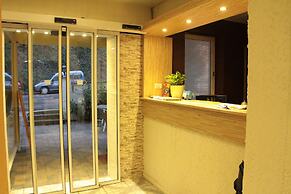 Hotel Holl