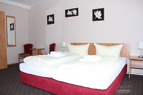 Hotel Holl