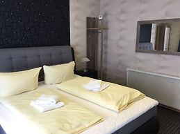 Hotel Holl
