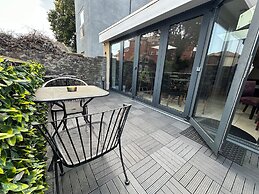 Number One Hundred B&B