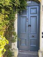 Number One Hundred B&B