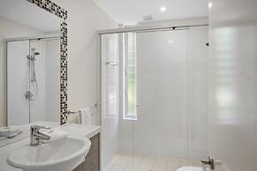 Rainbow Ocean Palms Resort