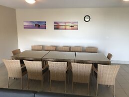 Rainbow Ocean Palms Resort