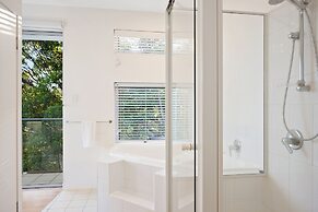 Rainbow Ocean Palms Resort