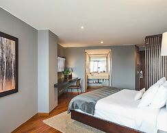Nico ApartaSuites