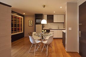 Nico ApartaSuites