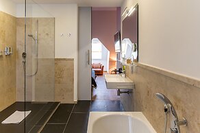 Qube Hotel Bergheim