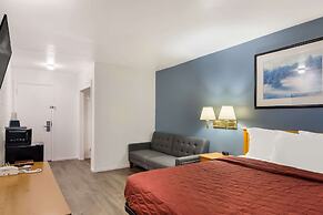 Rodeway Inn & Suites Sidney Historic Downtown I-80