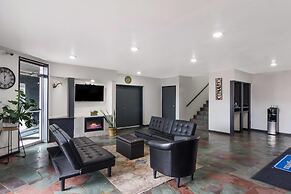 Rodeway Inn & Suites Sidney Historic Downtown I-80