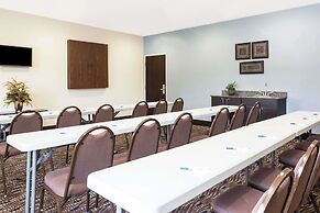 Microtel Inn & Suites by Wyndham Spring Hill/Weeki Wachee