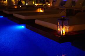 Melpo Antia Hotel & Suites