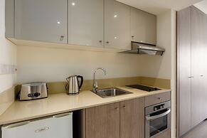 Melpo Antia Hotel & Suites