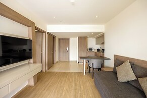 Melpo Antia Hotel & Suites