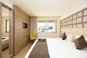Melpo Antia Hotel & Suites